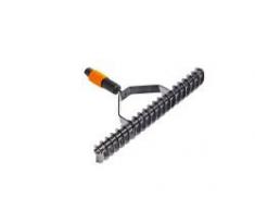 Fiskars 135513 - Aeratore rastrello semplice, Nero, 36.5 cm