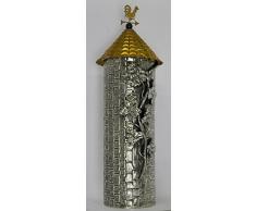Cocherel porta grissini in argento sbalzato, cesellato; Tetto-coperchio in argento sbalzato, cesellato e dorato; Il galletto segnavento in argento dorato sovrasta una sferetta in lapislazzulo. argento 925/000 gr. 468; altezza cm 29