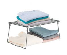 mDesign Scaffali pieghevoli impilabili – Pratico scaffale da appoggio in metallo – Moderna mensola a inserto ideale per camera, bagno e corridoio – grigio scuro