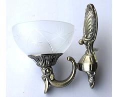 Elegante lampada da parete interna Henry con braccio stile Liberty art nouveau color ottone E14 perfetta per il salotto e camera da letto