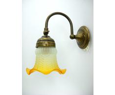 Applique ottone brunito,appliques,lampada parete liberty,illuminazione bagno a1.Dimensioni: Altezza 22,5cm,diametro vetro 13cm,sporgenza max 22cm, diametro base 9cm.Le dimensioni sono comprensive del vetro.Portalampade attacco