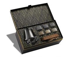 Pietre Whisky Refrigeranti e Bicchiere Whisky da Degustazione in Set Regalo – 6 Pietre in Granito Rotonde – Bicchiere da Whisky, Scotch e Bourbon – Vassoio in Legno – Scatola Laminata in Oro Rocks
