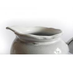 Forme Idea - Lattiera Bretagna in ceramica artigianale adatta come regalo, liste di nozze, compleanno, manufatto creativo, di arredo e di design. Handmade e made in Italy