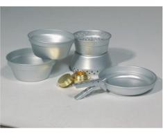  – Set da cucina in alluminio (3 pentole, padella, fornello, pinze per griglia) [Misc.]