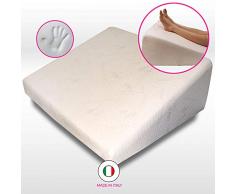 Cuscino cuneo ortopedico DISP. MEDICO, Tessuto anallergico sfoderabile, cuneo posturale MEMORY per letto/divano. Cuscino per lettura, circolazione sanguigna, reflussi. Poggia schiena letto triangolare