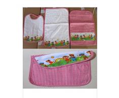 Set 4 Pezzi per Asilo Sacco cm 36x45 Asciugamano cm 35x52 Bavaglio cm 26x35, Busta cm 18x27. Cotone 100%. con nome del bambino ricamato. Dopo l'acquisto inviaci un messaggio con il nome da RICAMARE