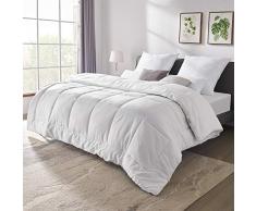 UTTU Piumino Matrimoniale Invernale 200x200cm, Piumino Caldo Imbottita 500 gr/mq, Trapunta Invernale Matrimoniale con Linguette dAngolo, Piumino Bianco in Microfibra, Lavabile in lavatrice