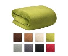 Beautissu Coperta in soffice Microfibra XXL Aurelia 150x200 cm - Verde - Plaid in Pile Coral-Fleece - Coperta Morbida e Calda - Coperta per casa e da Viaggio - Marchio Fiducia nel Tessile Öko-Tex