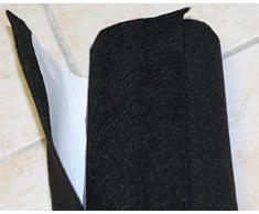 Moquette adesiva liscia da 65x151 cm di colore nero