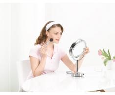 Beurer BS 69 Specchio Cosmetico Illuminato 17 cm