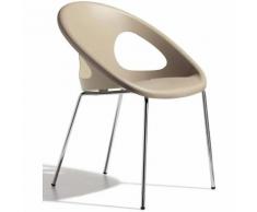 Poltroncina drop con piedi cromati e seduta in tecnopolimero disponibile in tre finiture, struttura