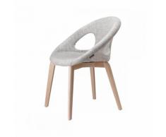 Poltroncina natural drop pop realizzata con struttura in legno massello e scocca in tre diverse