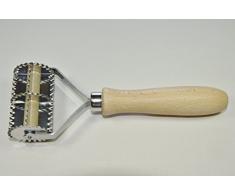 ELETTRO CENTER Art.18 Tagliapasta Dentato 8 Quadri al Giro, Acciaio Inossidabile, Marrone