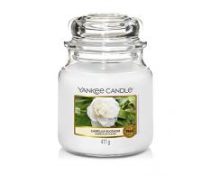 Yankee Candle Candela Profumata in Giara Media, Fiore di Camelia, Durata Fino A 75 Ore, Collezione Garden Hideaway