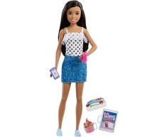 Barbie-FXG92 Bambola Skipper Latina Babysitter con Cellulare e Biberon, Multicolore, FXG92