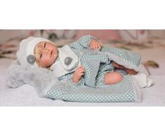 Bambole Guca - Bambola Luna, 46 cm, Vestito Blu con Pois Bianchi, Tutina e Coperta con Capelli Grigio, Multicolore (895)