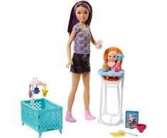 Barbie- Babysitters Pappa e Nanna Playset con Bambola Skipper, Seggiolone, Lettino e Bebè con Boccuccia Cambia Colore, Multicolore, FHY98