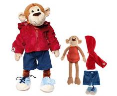 Sigikid 40989 - Scimmietta Peluche, con Set di Vestiti, Colore: Rosso/Blu